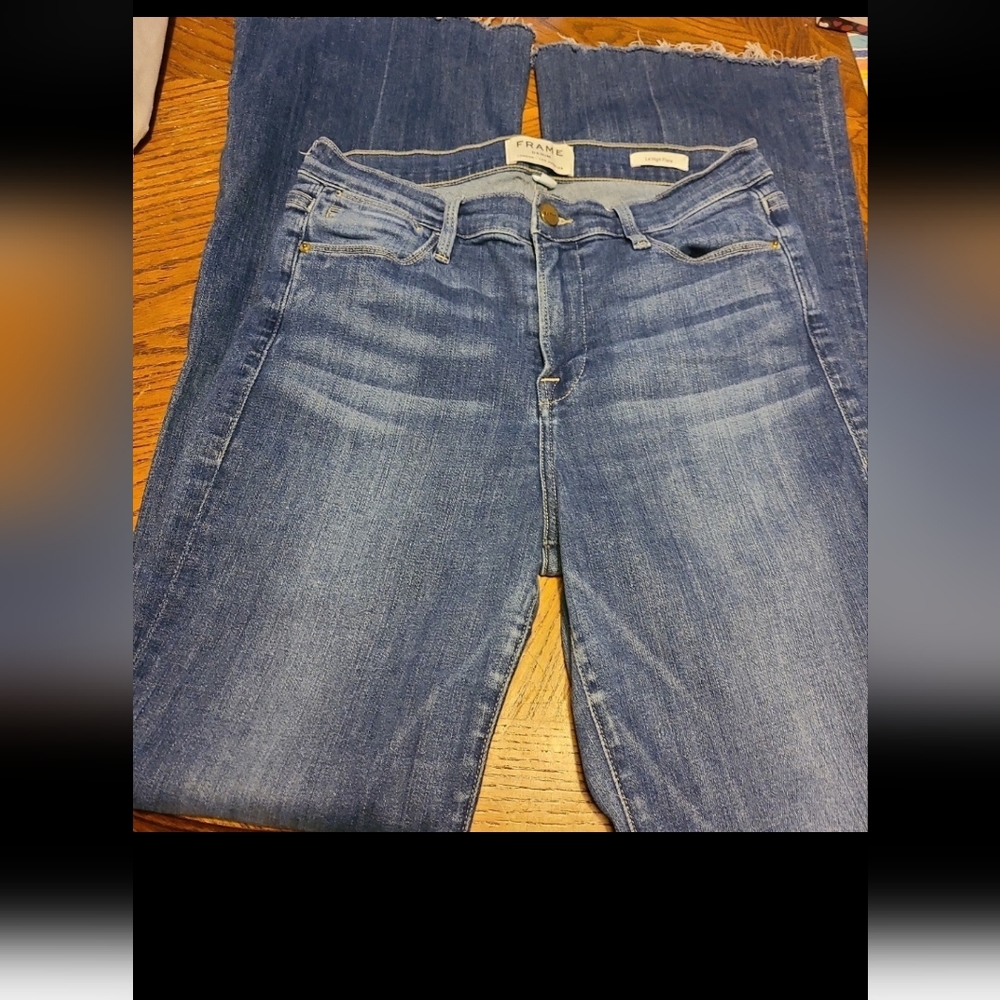 Frame jeans Le high flare Size 29 31" inseam 10" rise Great shape